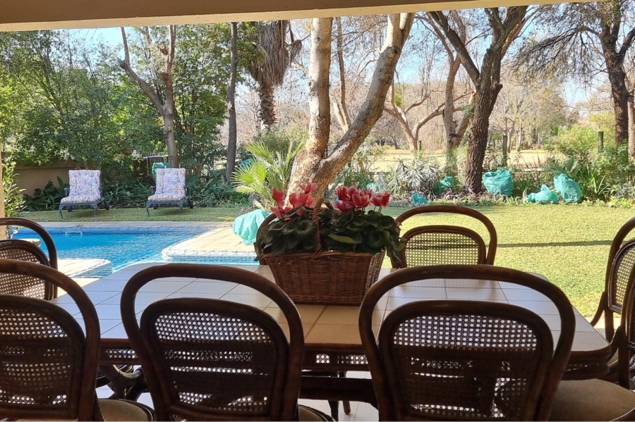 4 Bedroom Property for Sale in WestLake Country Safari Estate North West